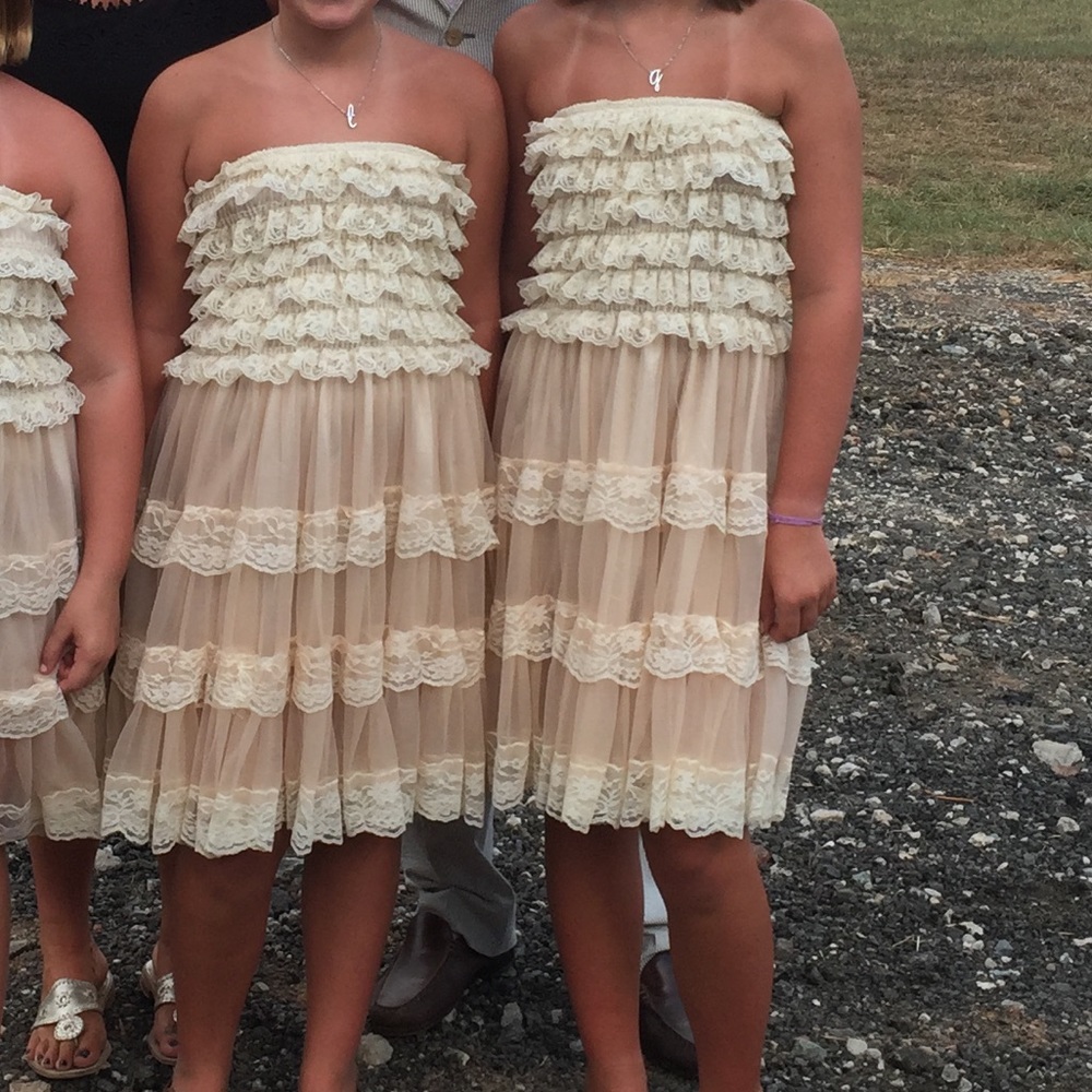 Girls lace strapless dress